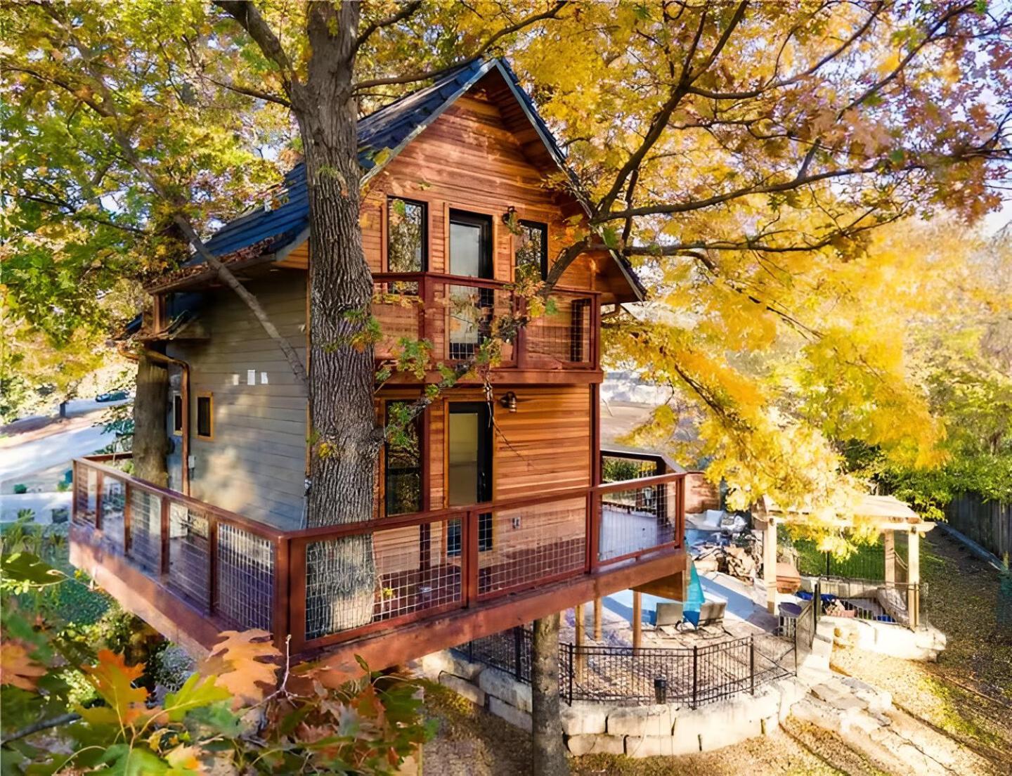 The Tree House In Bentonville Exterior photo