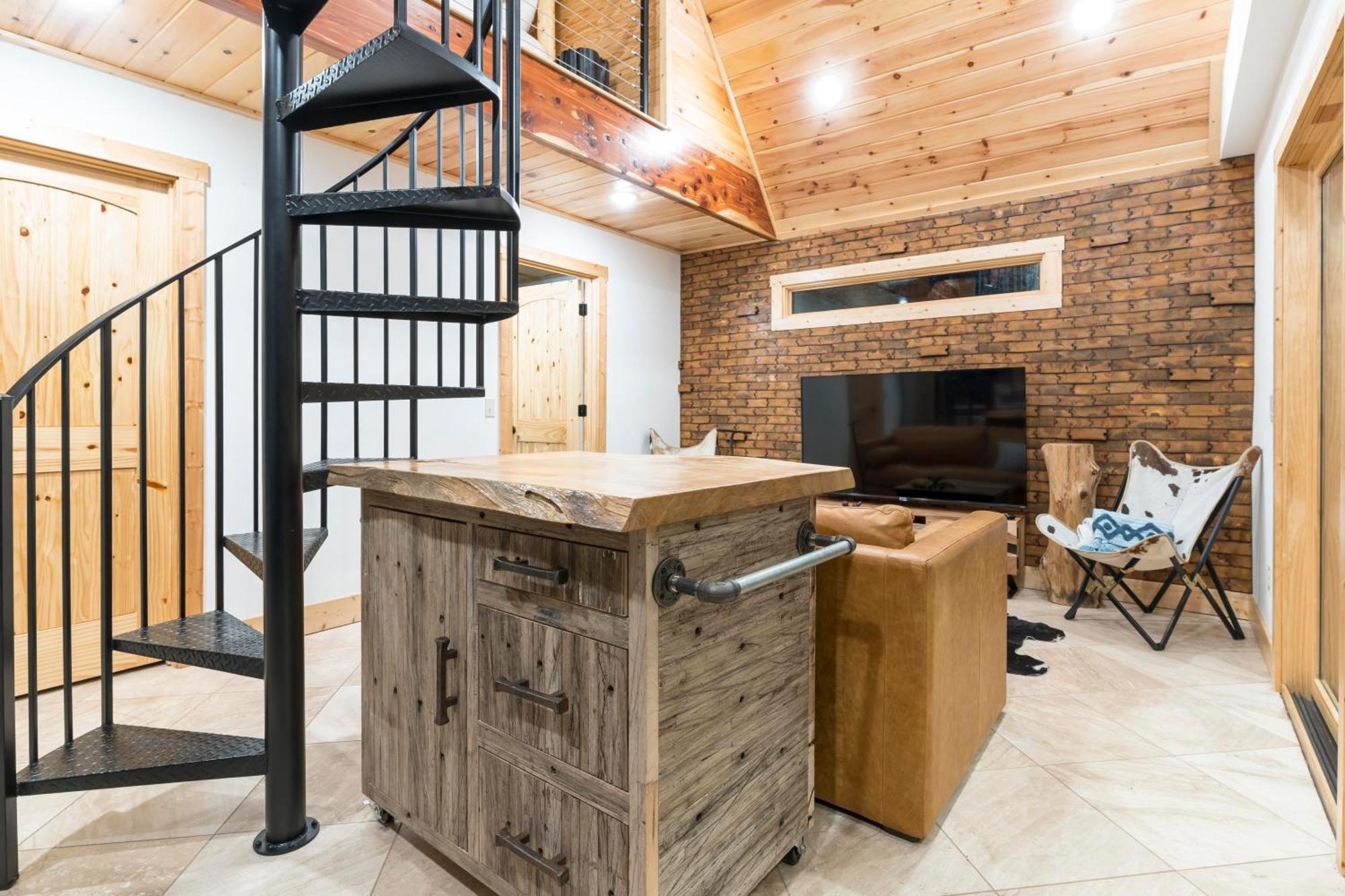 The Tree House In Bentonville Exterior photo