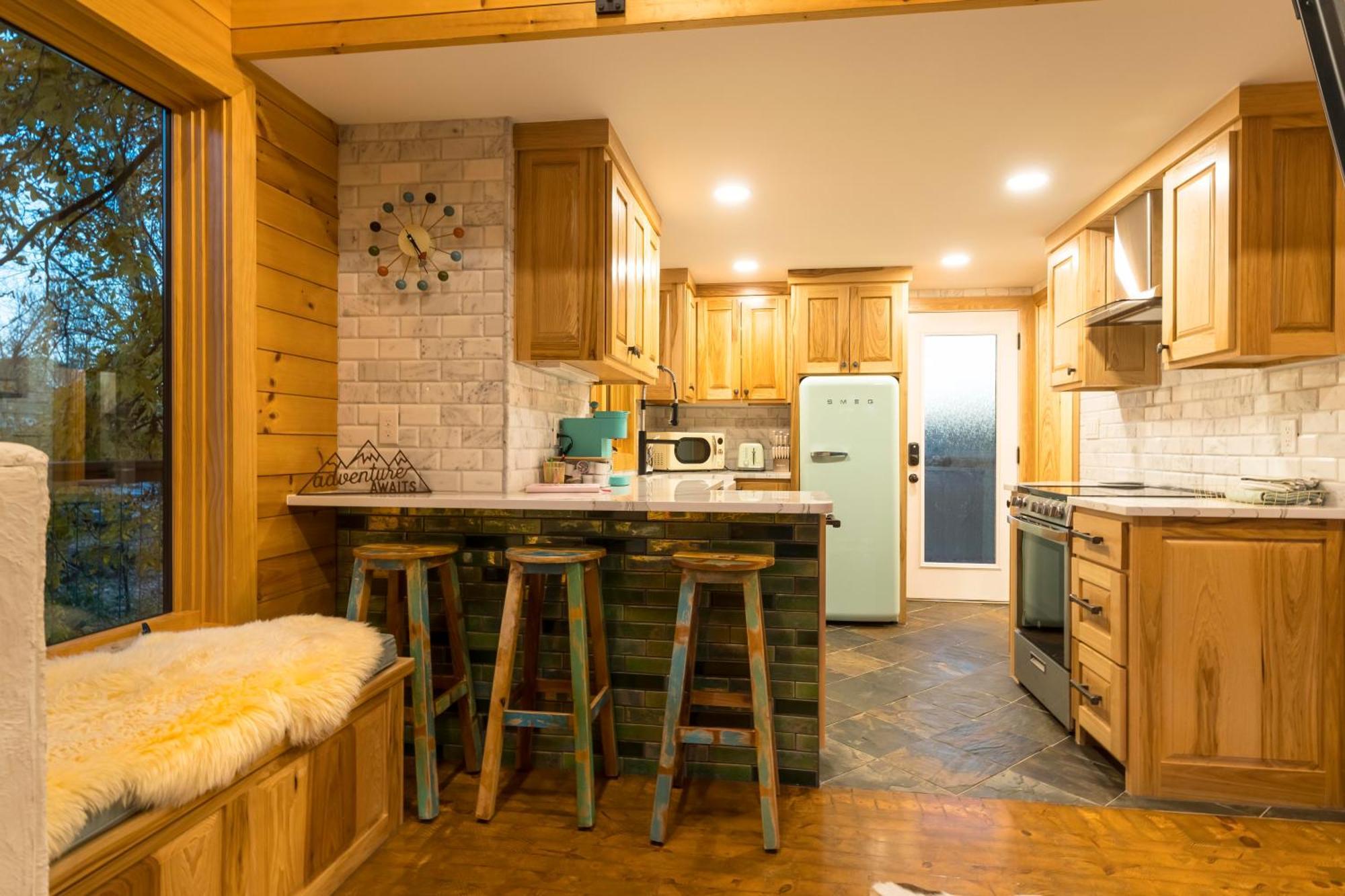 The Tree House In Bentonville Exterior photo