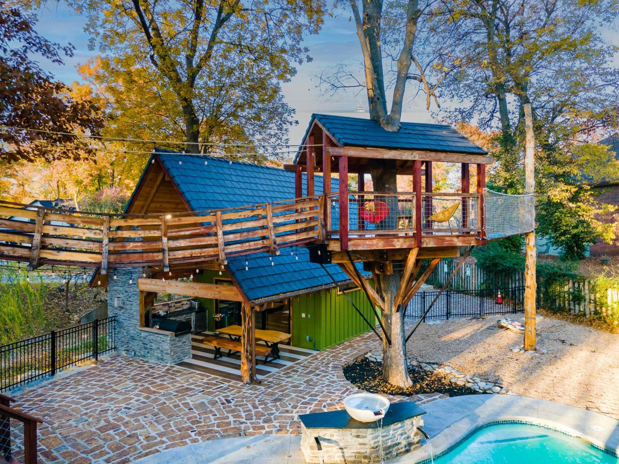 The Tree House In Bentonville Exterior photo